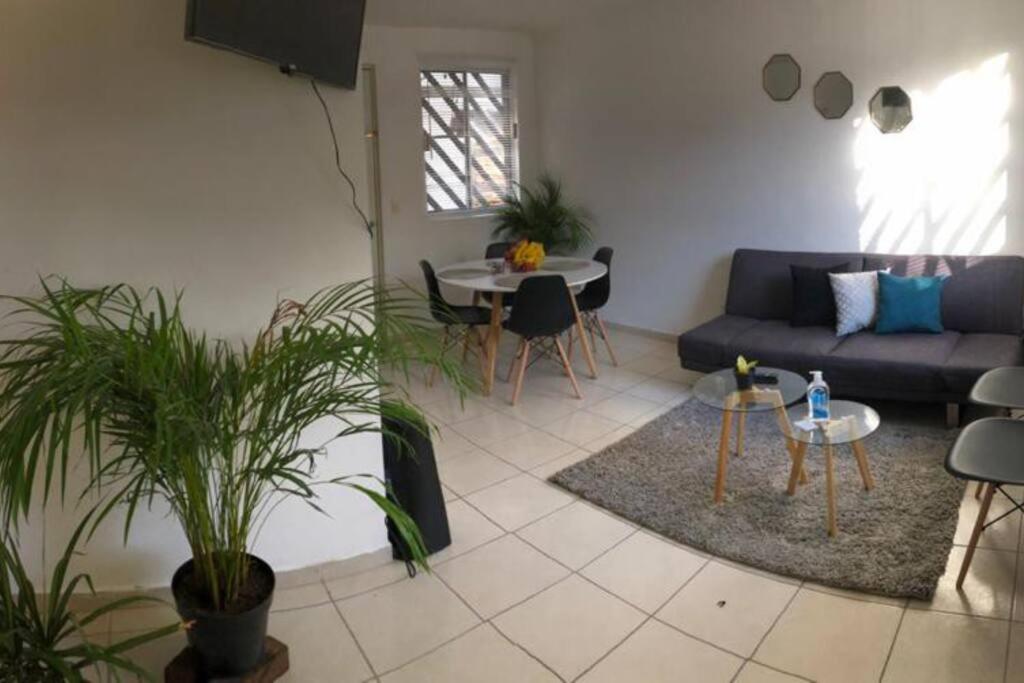 Comfortable And Private House 2 Bedrooms Wifi Parking Free Monterrey Zewnętrze zdjęcie